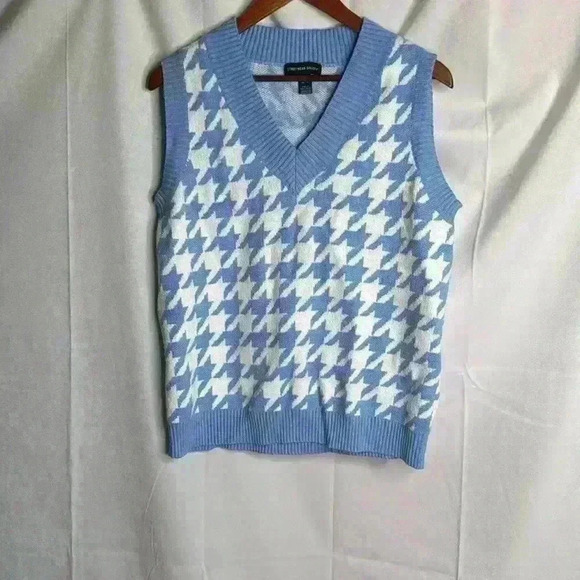 Houndstooth Blue  & White vest - Picture 1 of 2